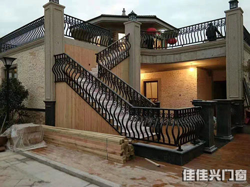 樓梯扶手