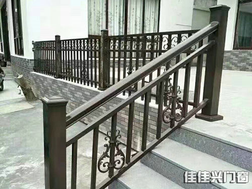 樓梯扶手