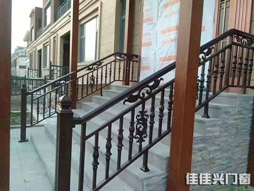 樓梯扶手