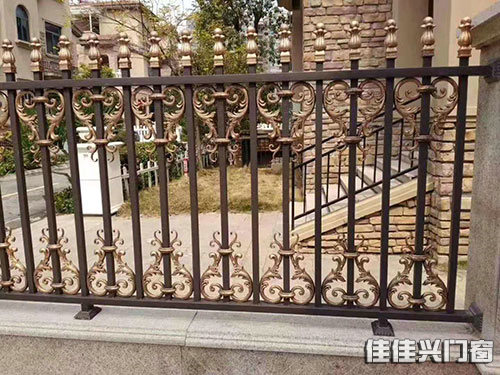 鋁合金圍欄
