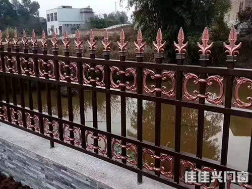 鋁合金圍欄