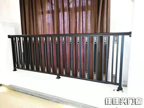 鋁合金護(hù)欄