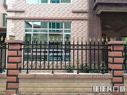 鋁合金圍欄