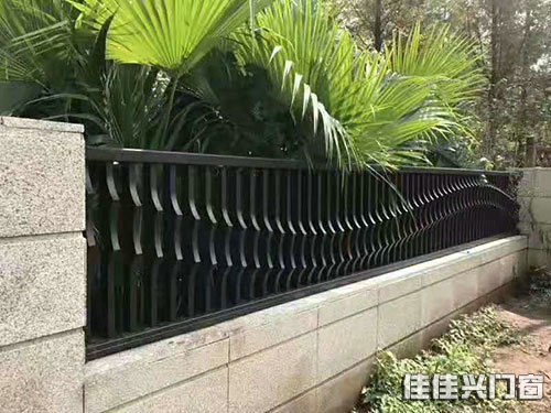 鋁合金圍欄
