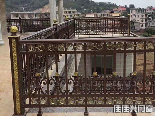 鋁合金護(hù)欄