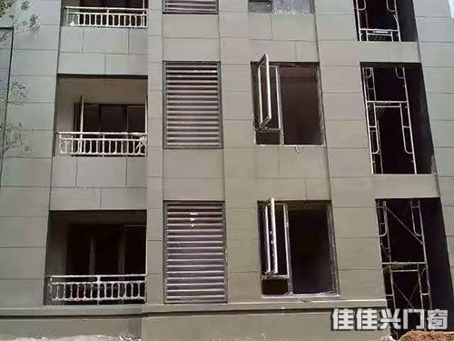 百葉窗