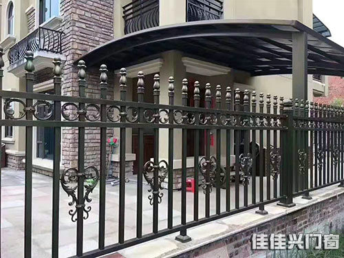 鋁合金圍欄